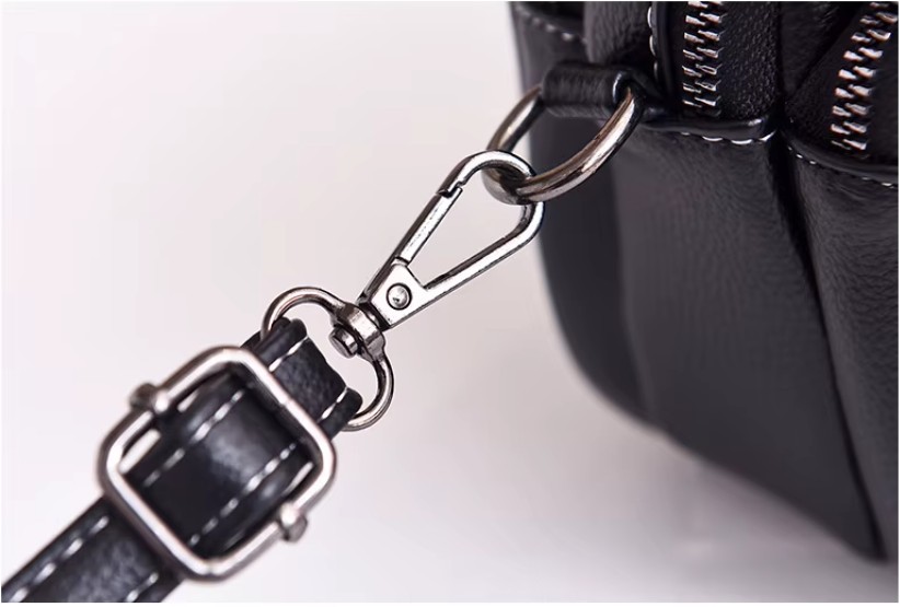 Crossbody Shoulder Bag detail